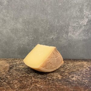 Formaggio Pecorino semi-stagionato